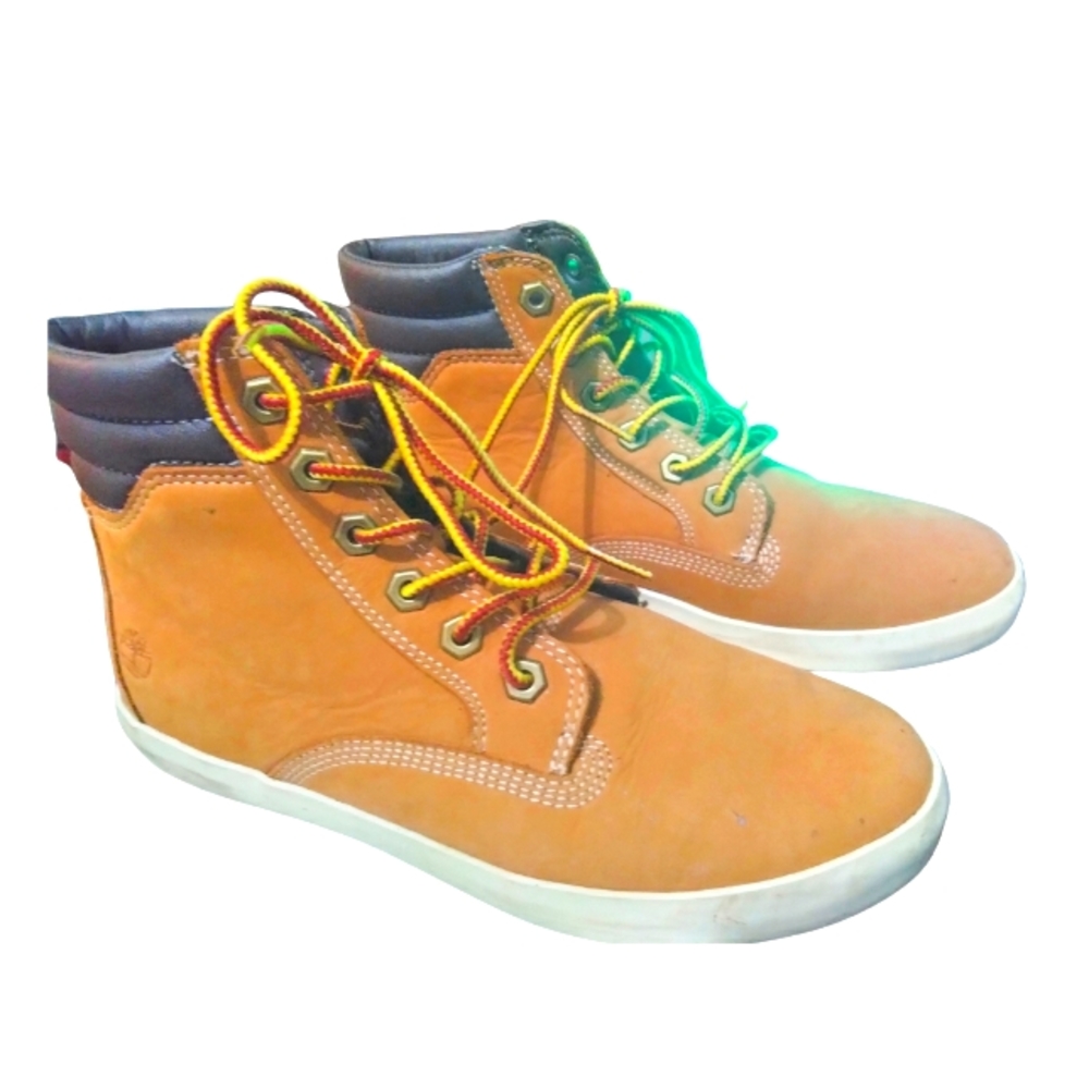 Timberland Skylar Bay 6-inch Boot Size 7